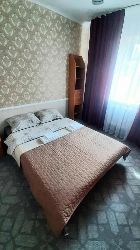 Guest House - Гостевой Частный Дом Днепър Екстериор снимка